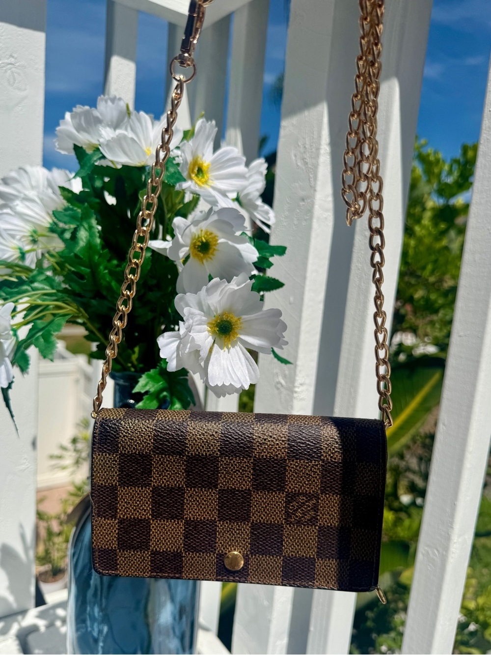 Authentic Louis Vuitton Brown Leather Zip Wallet with Gold LV Zipper Pull